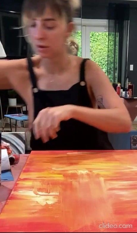 Foto di nudo di fuga di OnlyFans di Gabbie Hanna