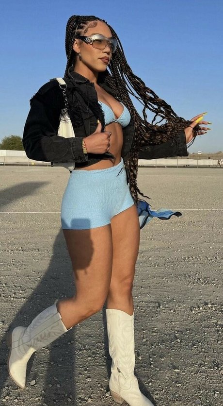 Makayla London