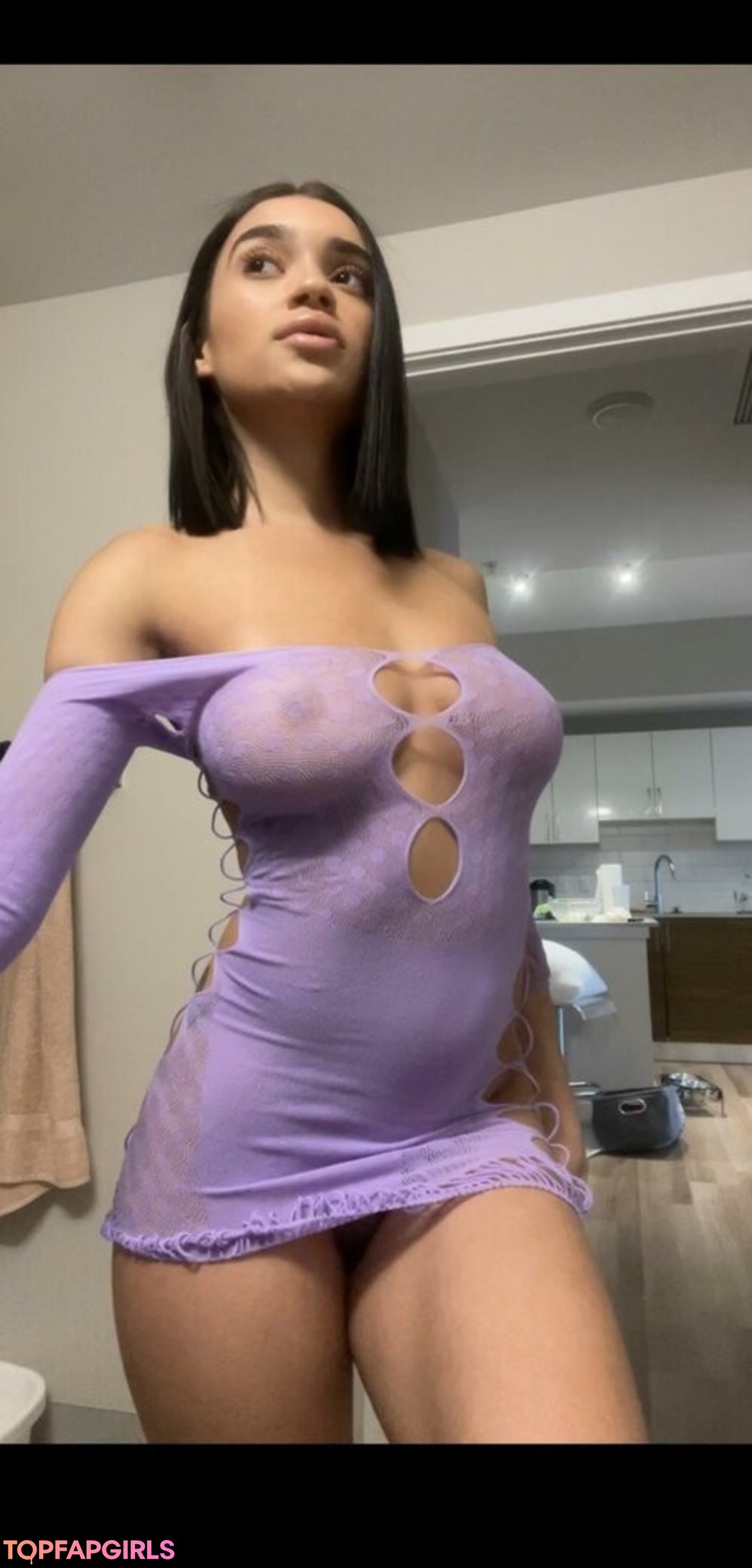 Foto di nudo di fuga di OnlyFans di Lilbabyhenness1 #34 Foto di nudo di fuga di OnlyFans di Lilbabyhenness1 #34