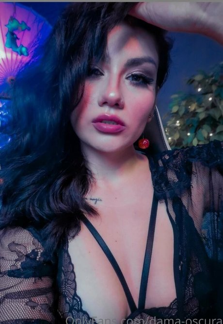 Dama Oscura