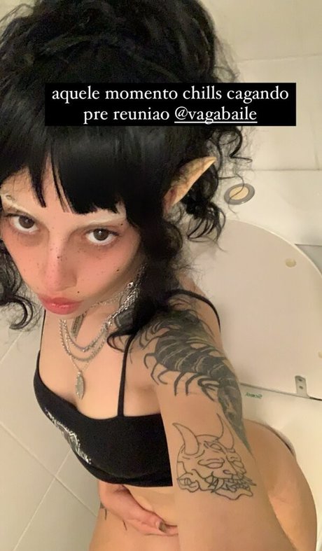 Foto di nudo di fuga di OnlyFans di Strychniness