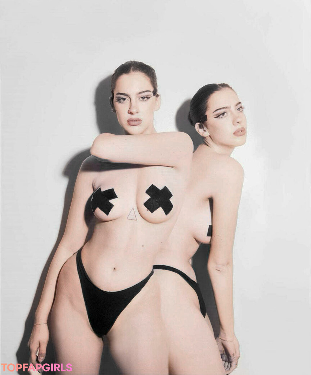 Foto di nudo di fuga di OnlyFans di Illumitatiana #7 Foto di nudo di fuga di OnlyFans di Illumitatiana #7