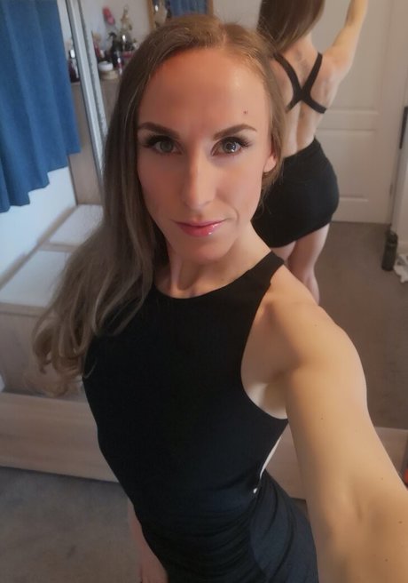 Foto di nudo di fuga di OnlyFans di Lexi Leatherland