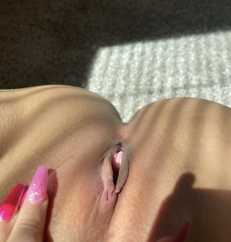 Foto di nudo di fuga di OnlyFans di Kate Strada