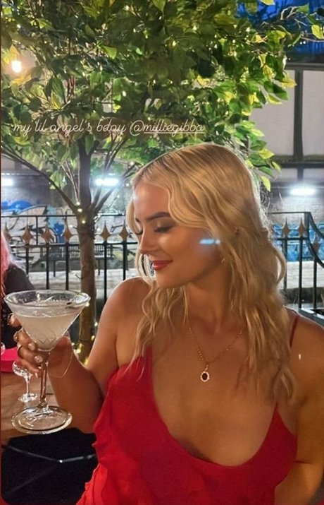 Foto di nudo di fuga di OnlyFans di Coronation Street
