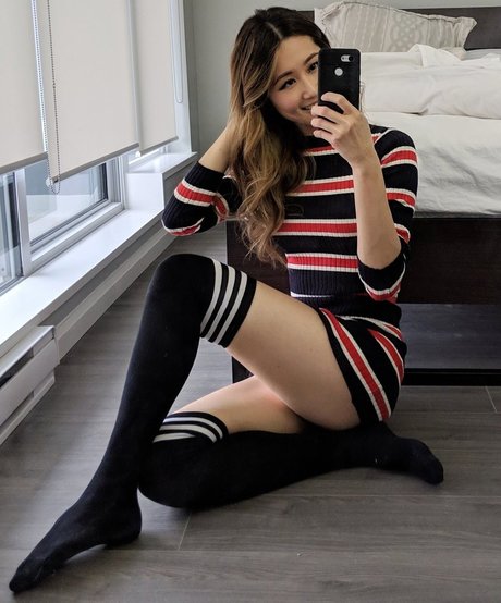 Foto di nudo di fuga di OnlyFans di Trulyyoulee
