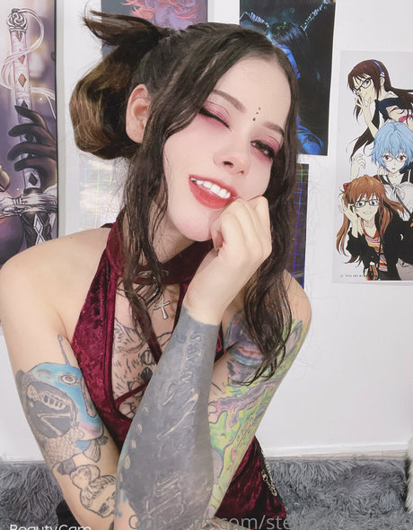 Foto di nudo di fuga di OnlyFans di Laura Maya
