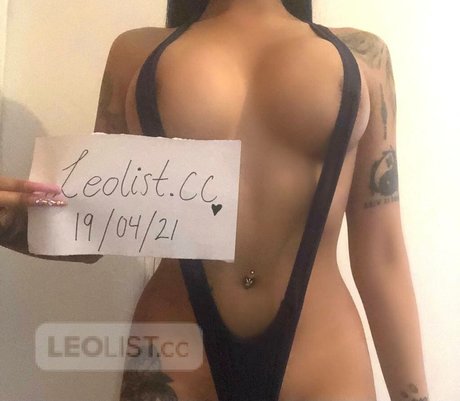Foto di nudo di fuga di OnlyFans di Olivia Sky