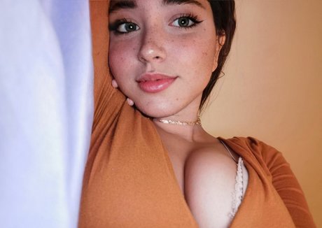 Foto di nudo di fuga di OnlyFans di Natashasnyder