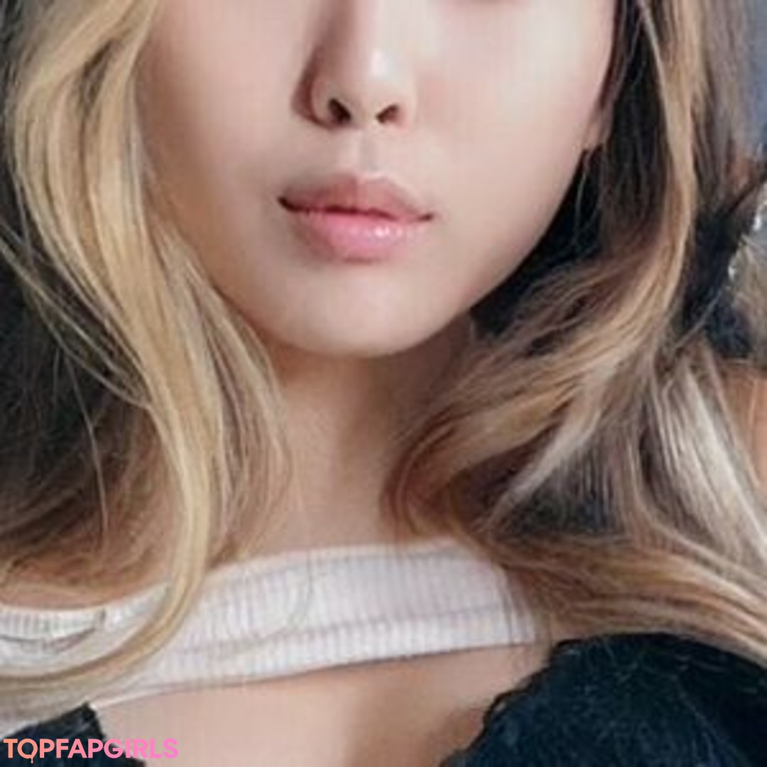 Foto di nudo di fuga di OnlyFans di Yumi Waifu #18 Foto di nudo di fuga di OnlyFans di Yumi Waifu #18