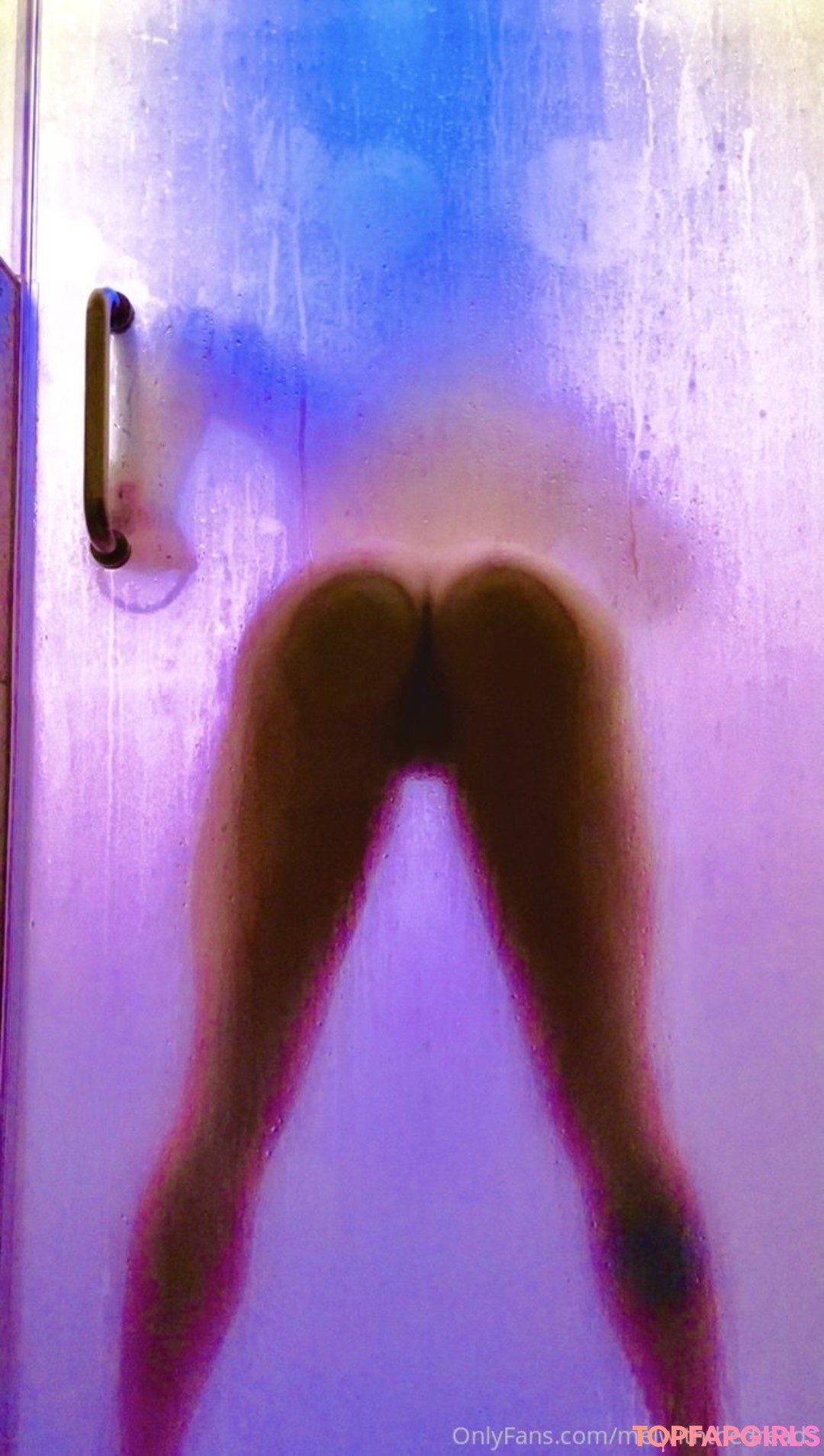 Foto di nudo di fuga di OnlyFans di Mel With The Dreads #67 Foto di nudo di fuga di OnlyFans di Mel With The Dreads #67