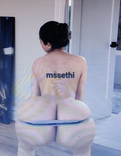 Foto di nudo di fuga di OnlyFans di Yajnaseni