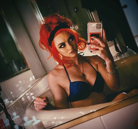Foto di nudo di fuga di OnlyFans di Gigi Dolin