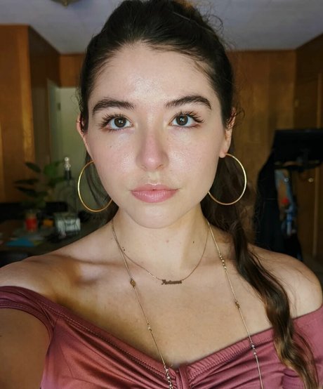 Foto di nudo di fuga di OnlyFans di Autumn Farrell
