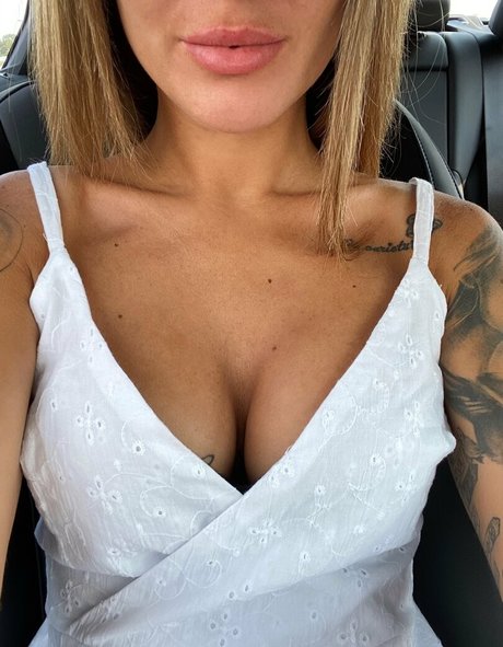 Foto di nudo di fuga di OnlyFans di Alterkate