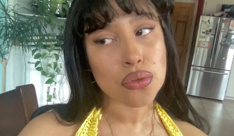 Foto di nudo di fuga di OnlyFans di Lamoneydiosa