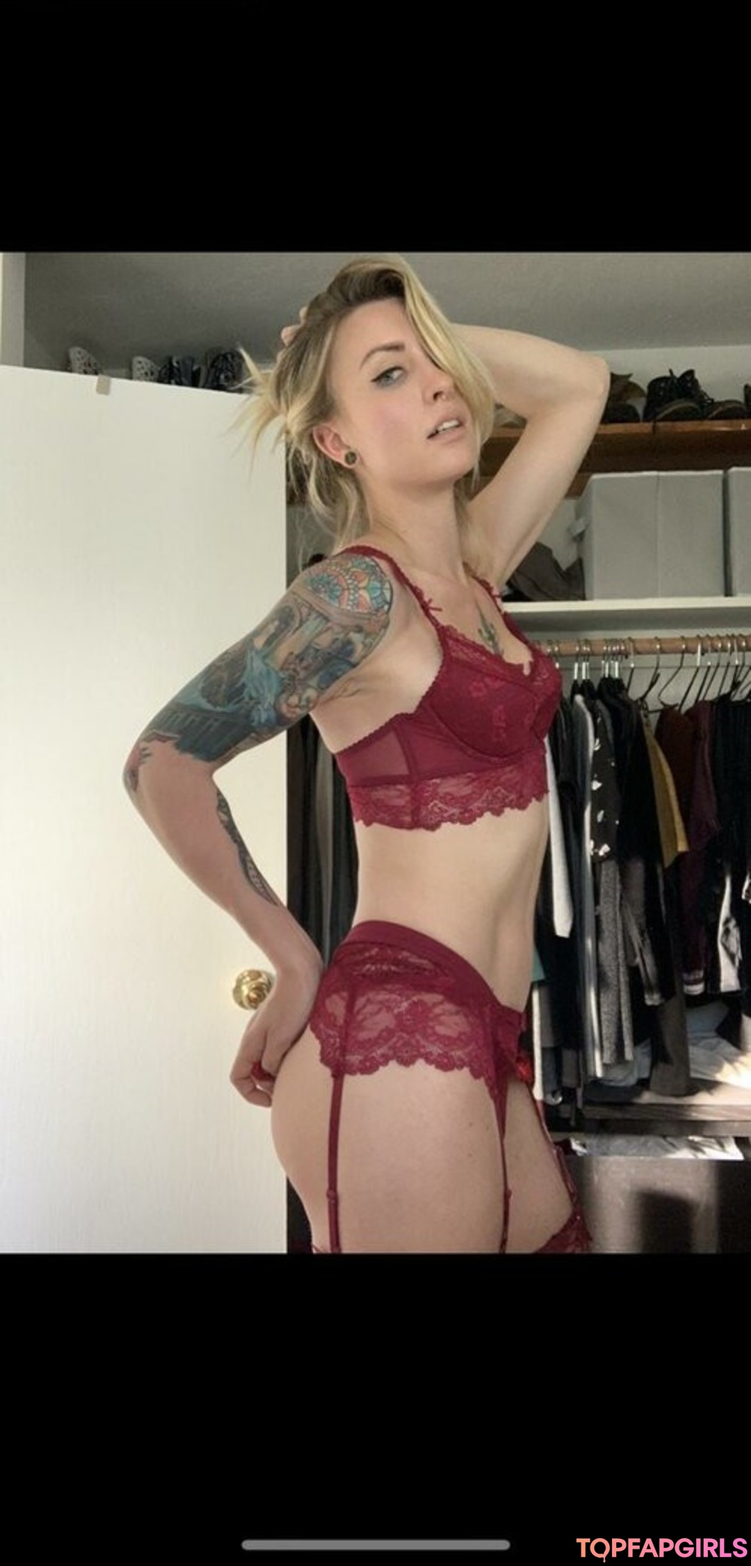 Foto di nudo di fuga di OnlyFans di Ezpzevie #3 Foto di nudo di fuga di OnlyFans di Ezpzevie #3