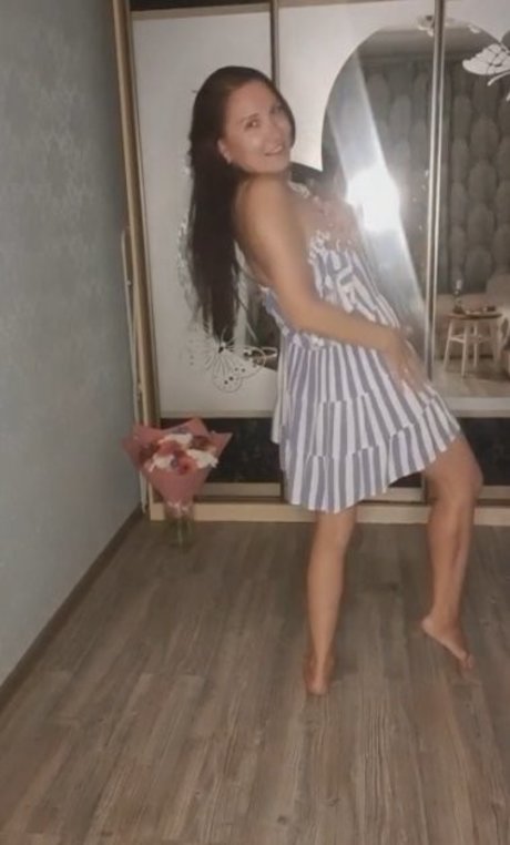 Foto di nudo di fuga di OnlyFans di Nadezhda Babkina