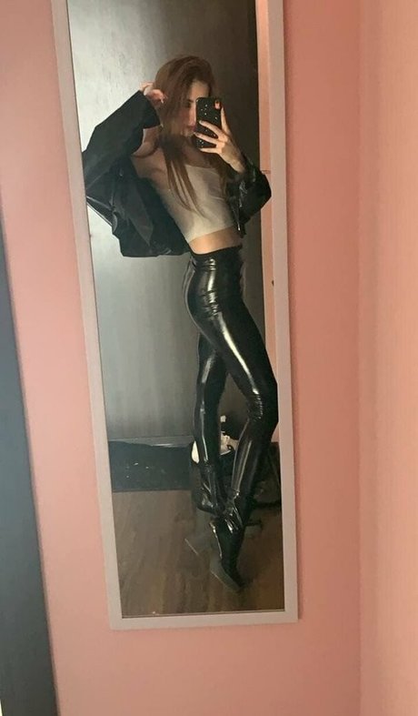 Foto di nudo di fuga di OnlyFans di Alexandrashock
