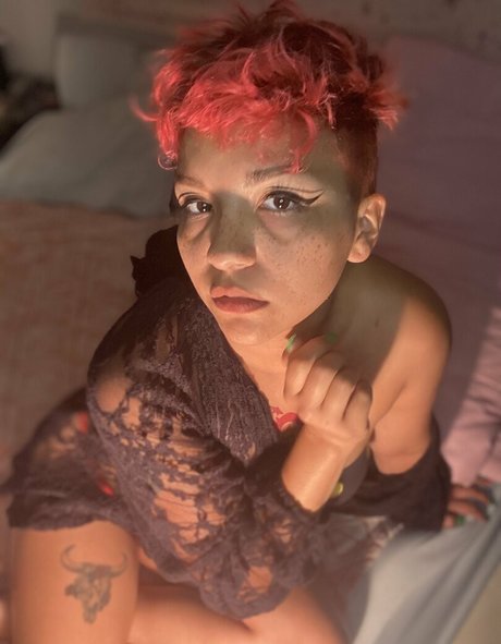 Foto di nudo di fuga di OnlyFans di Freeblazybrat