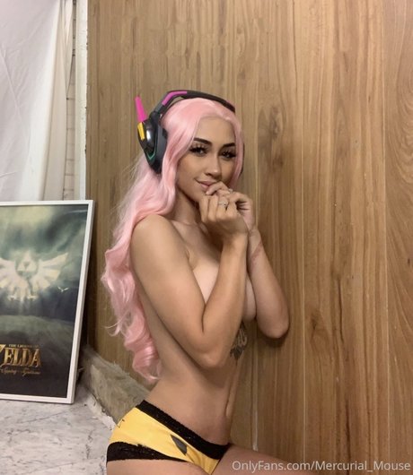 Foto di nudo di fuga di OnlyFans di Mercurial Mouse