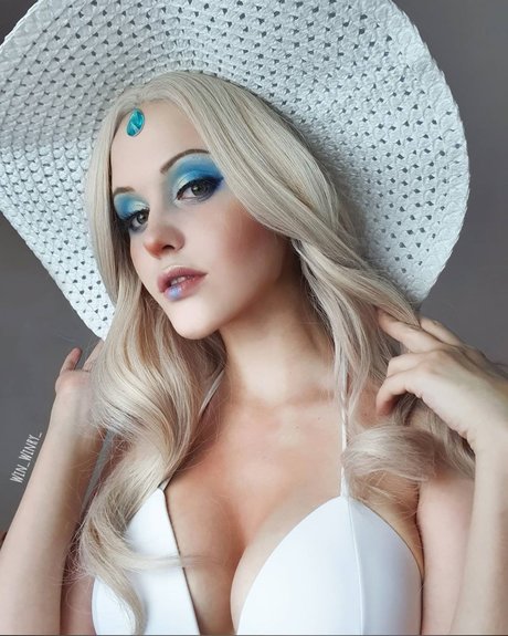 Foto di nudo di fuga di OnlyFans di Winwinry