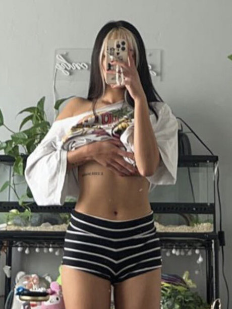 Foto di nudo di fuga di OnlyFans di Gabby Hua