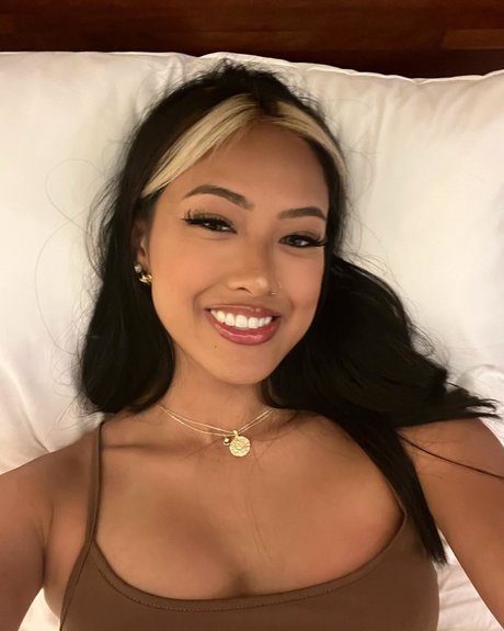 Foto di nudo di fuga di OnlyFans di Gabby Hua