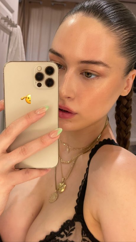 Foto di nudo di fuga di OnlyFans di Elsie Hewitt