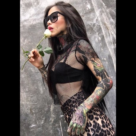 Foto di nudo di fuga di OnlyFans di Angelie Pench
