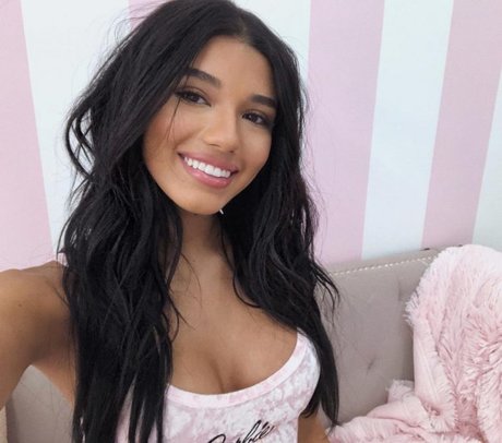 Foto di nudo di fuga di OnlyFans di Yovanna Ventura