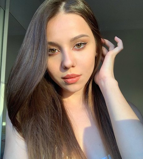 Foto di nudo di fuga di OnlyFans di Sinem Ozgur