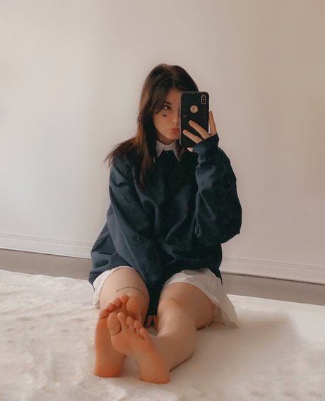 Foto di nudo di fuga di OnlyFans di Zasterini Zastela