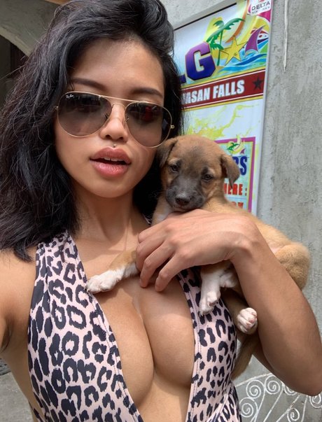 Foto di nudo di fuga di OnlyFans di Alyssa Silos