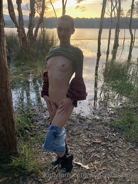 Foto di nudo di fuga di OnlyFans di Pretty Little Paige