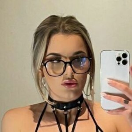 Foto di nudo di fuga di OnlyFans di Ausariana