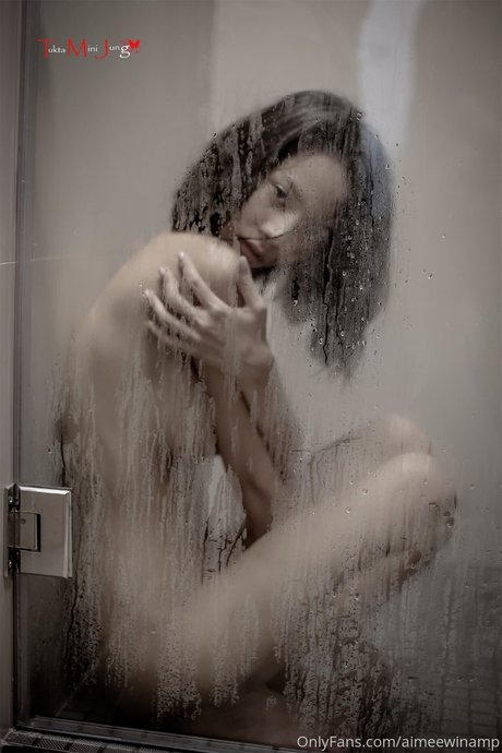 Foto di nudo di fuga di OnlyFans di Win Amp