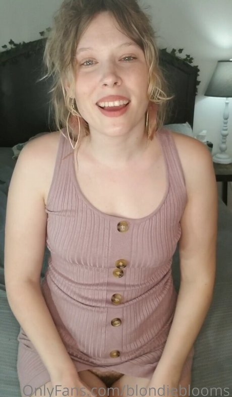 Blondie Blooms