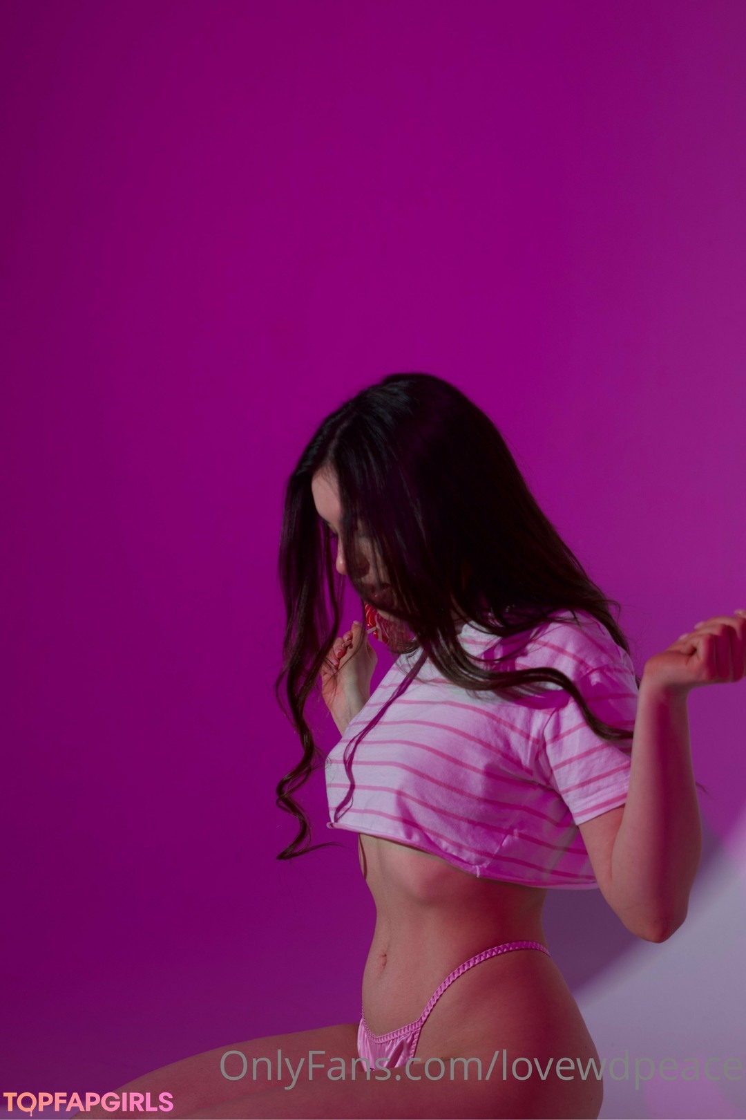 Foto di nudo di fuga di OnlyFans di Love Wd Peace #13 Foto di nudo di fuga di OnlyFans di Love Wd Peace #13