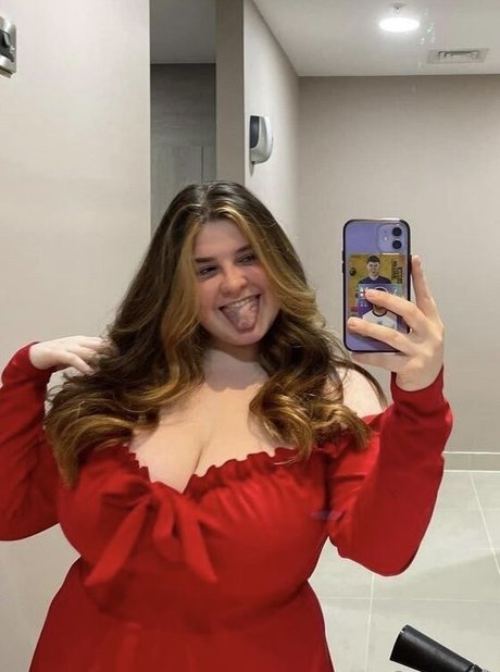Foto di nudo di fuga di OnlyFans di Aimee