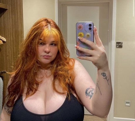 Foto di nudo di fuga di OnlyFans di Aimee