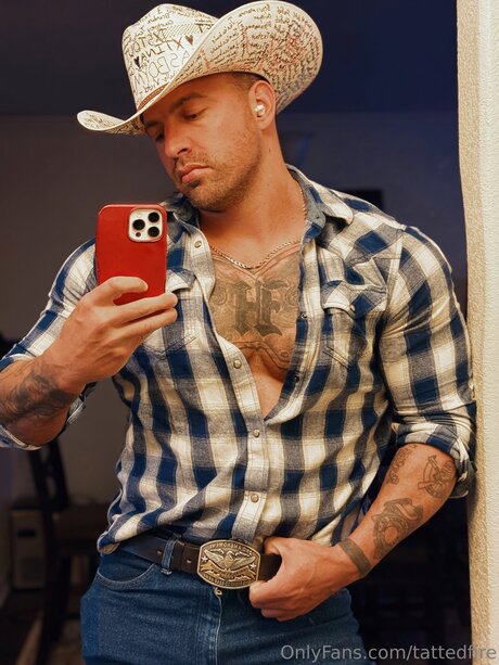 Foto di nudo di fuga di OnlyFans di Tattedfire