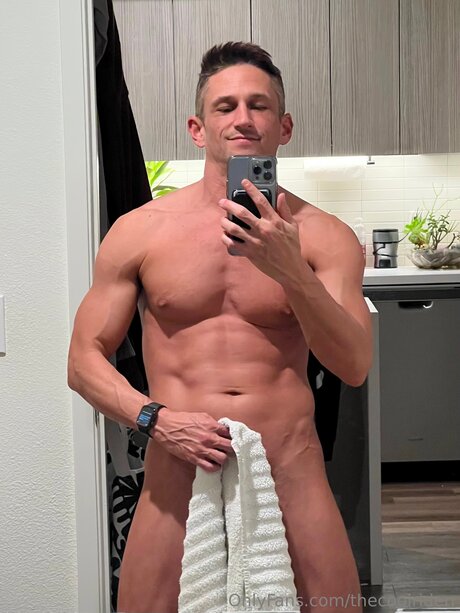 Foto di nudo di fuga di OnlyFans di Thecoolriderr