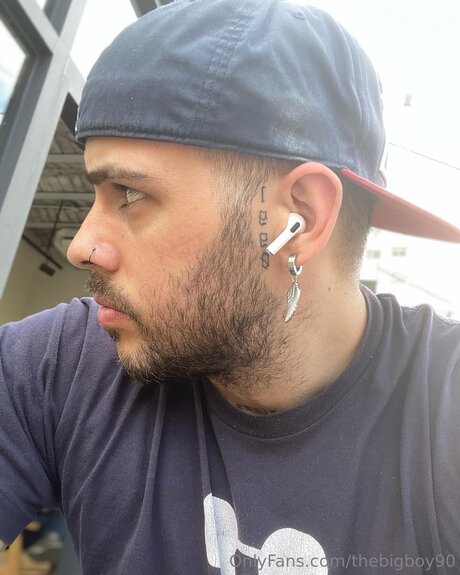 Foto di nudo di fuga di OnlyFans di Thebigboy90