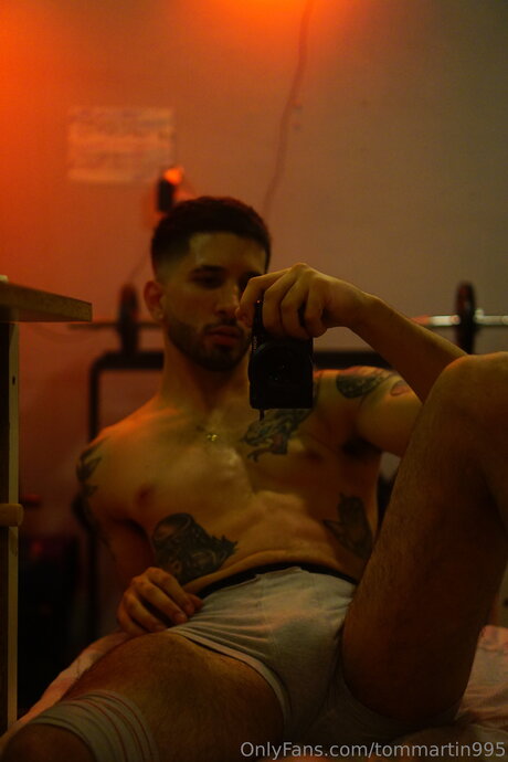 Foto di nudo di fuga di OnlyFans di Tommartin995
