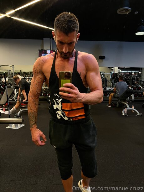 Foto di nudo di fuga di OnlyFans di Manuelcruzz