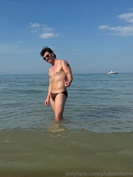 Foto di nudo di fuga di OnlyFans di Plutosinferno