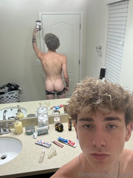 Foto di nudo di fuga di OnlyFans di Drizzyoj