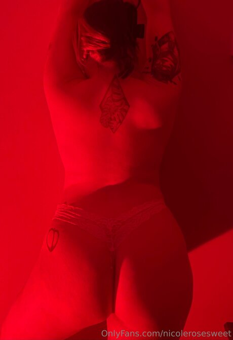 Nicolerosesweet