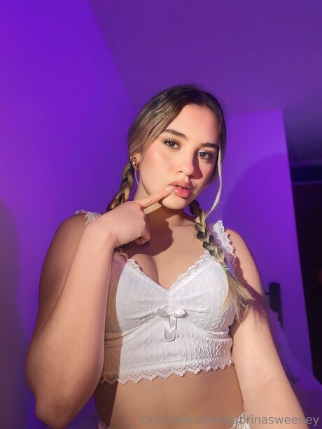 Sabrinasweeney